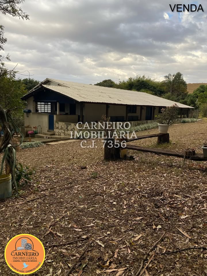 Sítio perto de Araxá – De 900 mil por 750 mil