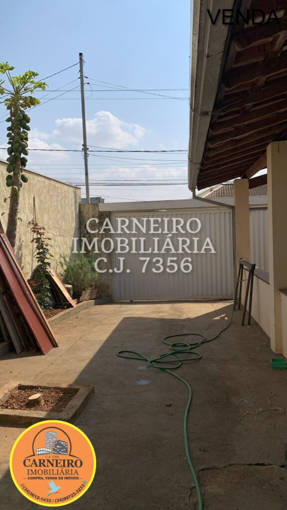 WhatsApp Image 2025-12-04 at 16.13.50 (1)